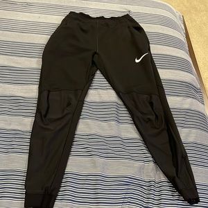 Nike pro combat joggers mens medium